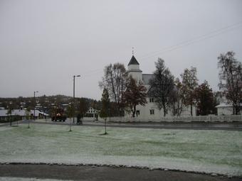 Den første snøen på Setermoen i høst